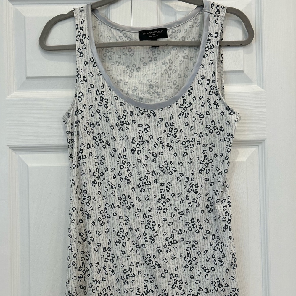 Banana Republic Gray Animal Print Tank Top